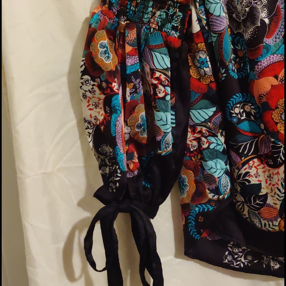 Blouse - Picture 3 of 3